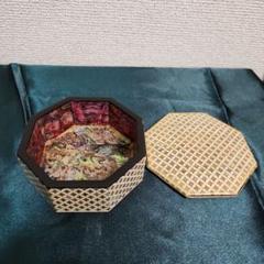 朝鮮美術 朴鎬仁 螺鈿細工 八角 蓋付 小箱 小物入 菓子鉢 螺鈿 骨董 古美術 朝鮮美術 朴鎬仁 螺鈿細工 八角 蓋付 小箱 小物入 菓子鉢 螺鈿