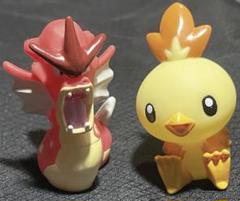 ポケモンキッズ ギャラドス 色違い 赤