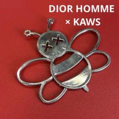 Dior kaws ディオール カウズ コラボ ノベルティ チャーム ハチ