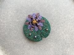 睡蓮★ビーズブローチ⭐︎ハンドメイド