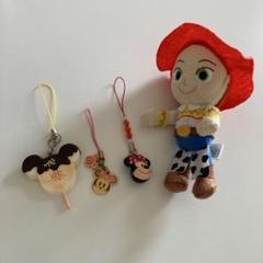 ディズニーキャラクターグッズまとめ売り - メルカリ