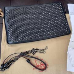 48%割引激安単価で 超激レア美品✨ルブタン ショルダーバッグ 2way ディーラー 黒 ベロア がま口 スパイク 2way ショルダーバッグ 超激レア美品✨ルブタン ショルダーバッグ