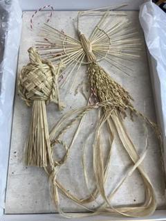 わら細工　鶴亀セット（寿鶴・祝亀）正月飾り　縁起物　和風置物　藁細工ハンドメイドのサムネイル