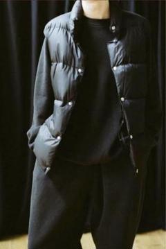 極美品】22AW COMOLI DOWN VEST DOWN VEST 1 - メルカリ