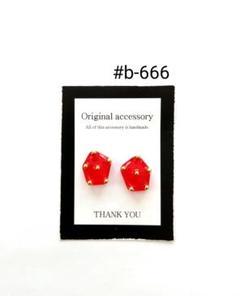 #b-666handmadeピアス/イヤリング レジンピアス/イヤリング