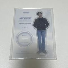 ATEEZ MERNEL ウヨン popup 購入特典 アクスタ - メルカリ
