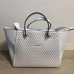 GUESS ホワイト バッグ
