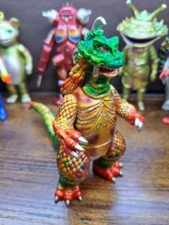 ゴメス ウルトラ怪獣シリーズ ソフビ キャンディー塗装
