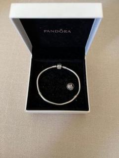 PANDORA】オーガニック シェイプ バングル 17cm