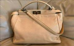 正規品　極美品　FENDI　ピーカブー　ショルダーバッグ