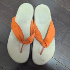 GIVENCHY オレンジ ビーチ　サンダル　スライドサンダル GIVENCHY（ジバンシイ）の「セレブ愛用☆スライド/シャワー