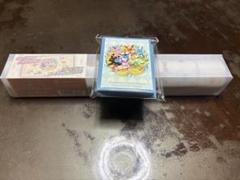 ブイズのプレイマットとスリーブのセットの新品未開封になります。