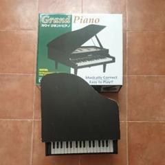 KAWAI ミニピアノのサムネイル