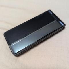 docomo P-01H ブラック 折りたたみ式