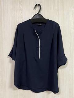 美品 韓国ブランド THE HIDDEN前ボタンブラウス　シャツ ネイビー