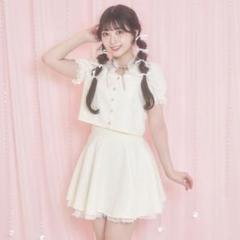 Honey Cinnamon 胸元あきレースセットアップ