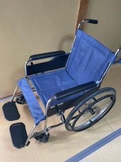 ランキングや新製品 車椅子 ノーパンクタイヤ 便利でゆったりサイズ リハビリ訓練に最適 ♿️自走型 - 看護/介護用品
