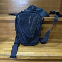 クシタニ　レッグバッグ　限定色　青 クシタニレッグバッグ【限定新色ネイビー】ご紹介 - YouTube