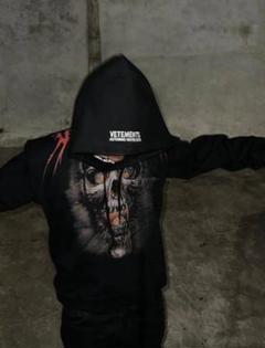 未使用 VETEMENTS 17AW スカル パーカー Sサイズ