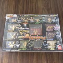 【新品未開封品含む】仮面ライダー龍騎 13巻セット！ Amazon.co.jp: 仮面ライダー龍騎 トイザラス限定 変身ベルトV