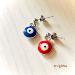 ぎょろりんお目目ピアス