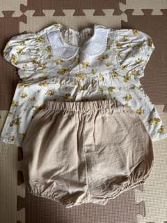 花柄トップスとショートパンツセット