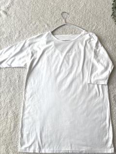 LUCAホワイト Tシャツ ラウンドネック 半袖ゆったり