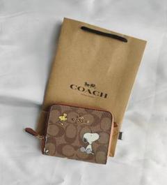 COACH 二つ折財布 スヌーピー!!! 2025年最新】コーチ スヌーピー 二つ折り財布の人気アイテム