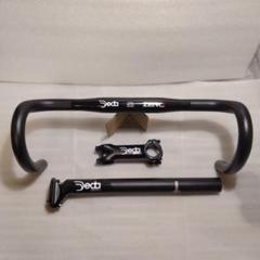 Deda ハンドル、ステム、シートポスト　３点セット 印象のデザイン Deda ハンドル・ステム・シートポスト3点セット