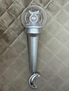 【美品】aespa 公式ファンライト シルバー電池付き（本体傷汚れなし） Amazon.co.jp: aespa 日本 公式 OFFICIAL FANLIGHT ペンライト