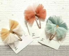 【在庫少】新品 チュールリボンのヘアクリップ グリッターカラー 大人 子供