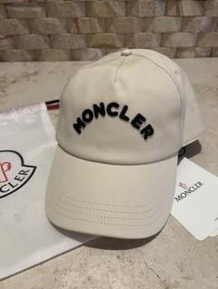 新品未使用 MONCLERベースボールキャップ　アイボリー