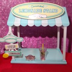 シナモロール　レモネードスタンド　リーメント　ミニチュア　フィギュア　シナモン Cinnamoroll Lemonade Stand：商品案内 | 株式会社リーメント