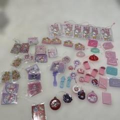 サンリオ　プレミアム　おまけ　50個セット④ サンリオ プレミアム おまけ - メルカリ