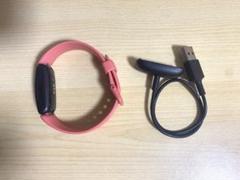 Fitbit スマートウォッチ　ピンク