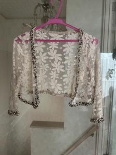 グレースコンチネンタル　花柄刺繍カーディガン クリーム色