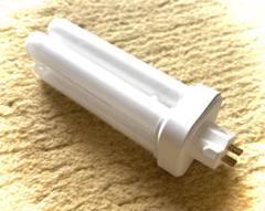 ホワイト蛍光灯 4ピン スリムタイプ　電球色　三菱FDL27EX-L 1個