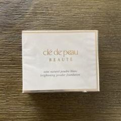 clé de peau ブライトニングパウダーファンデーション オークル20 clé de peau ブライトニングパウダーファンデーション オークル