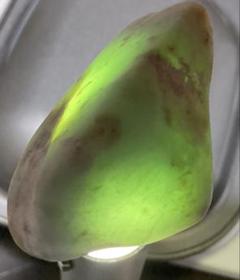 金山谷産 薄緑色］ 糸魚川翡翠38g ヒスイ ひすい - メルカリ