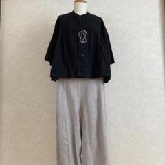 SO エスオー 半袖ブラックブラウスのサムネイル