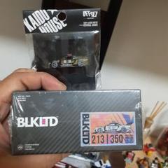 Kaido BLKLTD 日産スカイライン R34 エアロ ポリス ピン付き。 Kaido BLKLTD 日産スカイライン R34 エアロ ポリス ピン付き