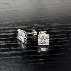 アバランチホワイトゴールドピアス 両耳用 10K ホワイトゴールド ピアス 4mm-6mm - AVALANCHE OFFICIAL STORE