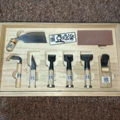 新品 豆道楽 鞴の唄 額入 播州三木刃物 ミニチュア本物大工道具8点 豆道楽 火床の調べ 播州三木の鍛冶職人によるミニ大工道具8点