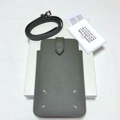 国内発送 マルジェラ 22aw ミニポーチ フォンポーチ グレー 牛革 新品 マルジェラ 22aw ミニポーチ バッグ フォンポーチ グレー