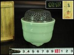 初代 宮永東山作 青磁香炉 銀火屋 37g 共箱 古美術(K-A640) 初代 宮永東山作 青磁香炉 銀火屋 37g 共箱 古美術(K-A640