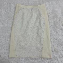 美品★UNTITLEDアンタイトル★コットン上質タイトスカート1白　刺繍レース