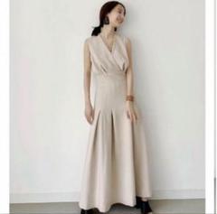 louren pleats long onepiece プリーツワンピース - メルカリ