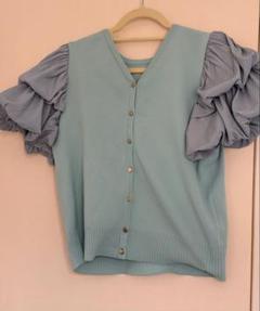 LILLY LYNQUE♡リリーリン ファー付きVネック半袖トップス