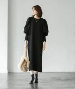 美品✨ADOREタックヘムフレアワンピースクレープ地キーネック黒38
