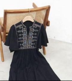 Unitage（ユニテージ）の「フレアスリーブ刺繍ワンピース